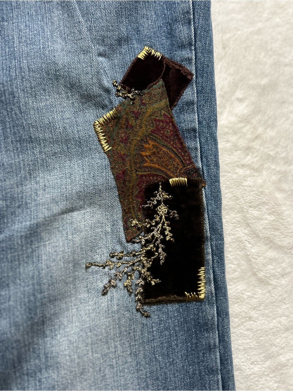 Ralph Lauren Women’s Patchwork Slight Flare Jeans Embroidered Appliqué Size 10 - Picture 4 of 15